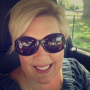 Meet your Posher, Shelley